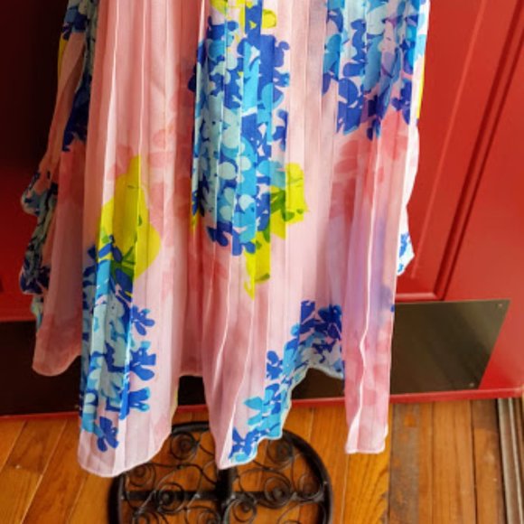 MAXGirls Pink Chiffon Floral Pleated BabyDoll,3-4Y - Picture 2 of 6